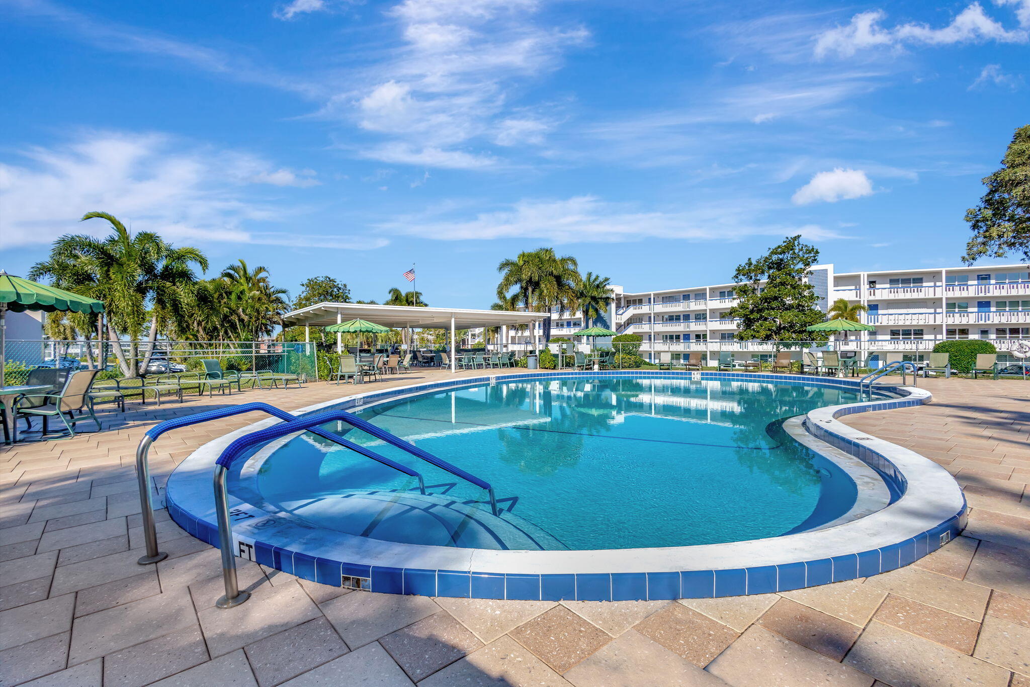 Property for Sale at 311 Greenbrier B, West Palm Beach, Palm Beach County, Florida - Bedrooms: 1 
Bathrooms: 1.5  - $125,000