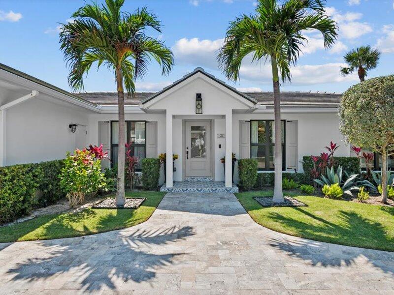 Photo 1 of 27 Ocean Drive, Jupiter Inlet Colony, Florida, $4,399,000, Web #: 10944769