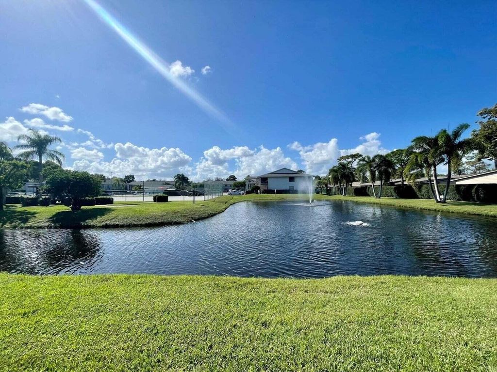 Photo of 1271 SE Parkview Place #H4, Stuart, FL 34994 (MLS # RX-11129694)