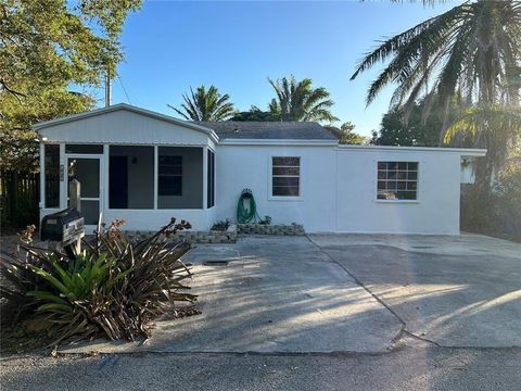 Photo of 132 E Central Boulevard, Lantana, FL 33462 (MLS # RX-11091235)