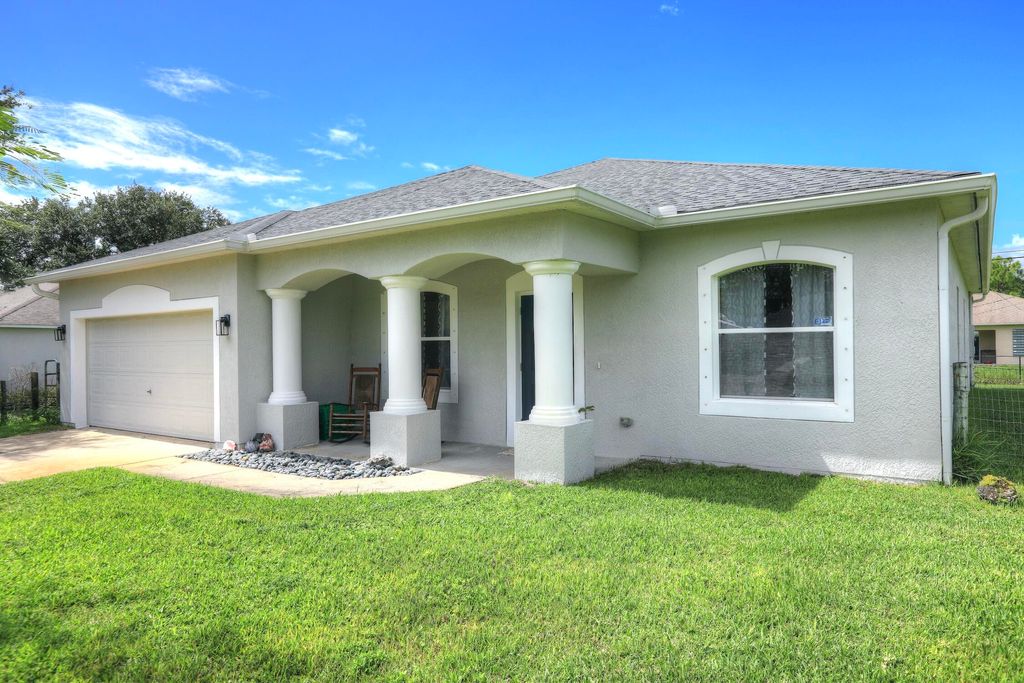 Photo of 8475 101st Court, Vero Beach, FL 32967 (MLS # RX-11128454)