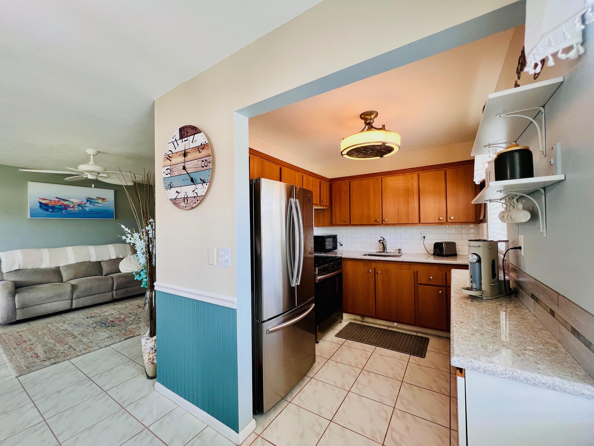 Property for Sale at 182 Bedford G, West Palm Beach, Palm Beach County, Florida - Bedrooms: 2 
Bathrooms: 1.5  - $135,000
