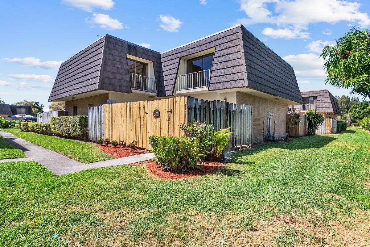 4587 Cherry Road, West Palm Beach, Palm Beach County, Florida - 2 Bedrooms  
1.5 Bathrooms - 