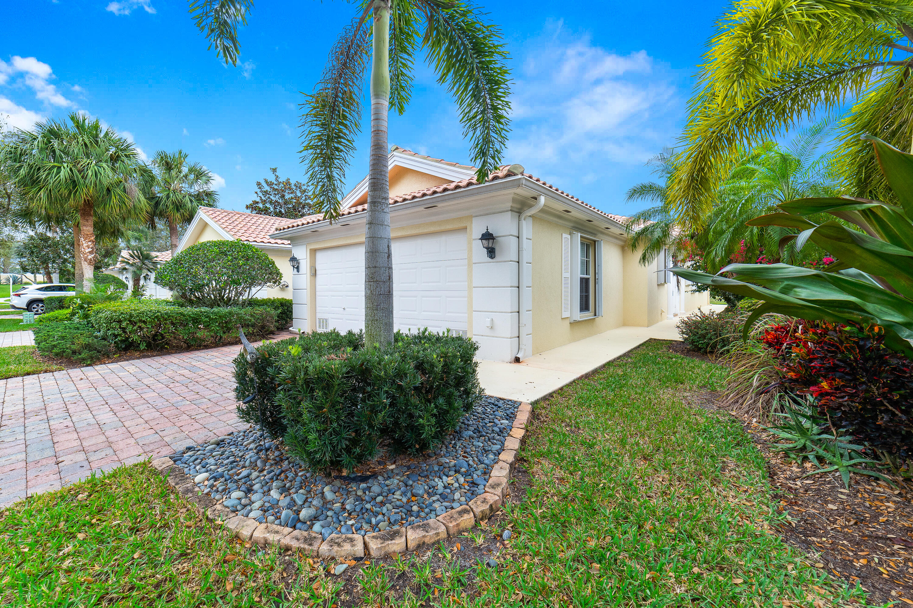 Property for Sale at 8180 St Johns Court, Wellington, Palm Beach County, Florida - Bedrooms: 2 
Bathrooms: 2  - $399,900