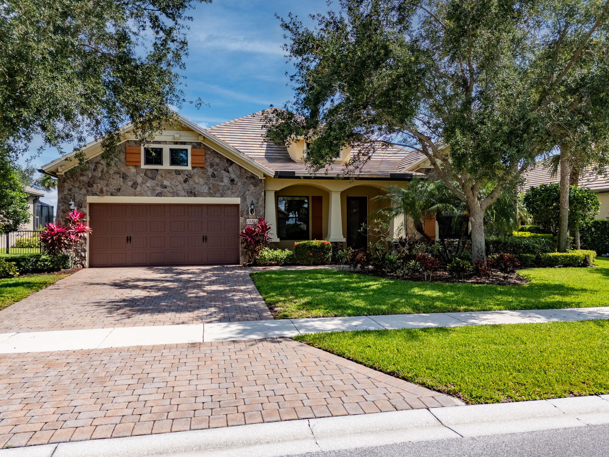 Property for Sale at 10765 Pisa Road, Wellington, Palm Beach County, Florida - Bedrooms: 3 
Bathrooms: 3.5  - $1,330,000
