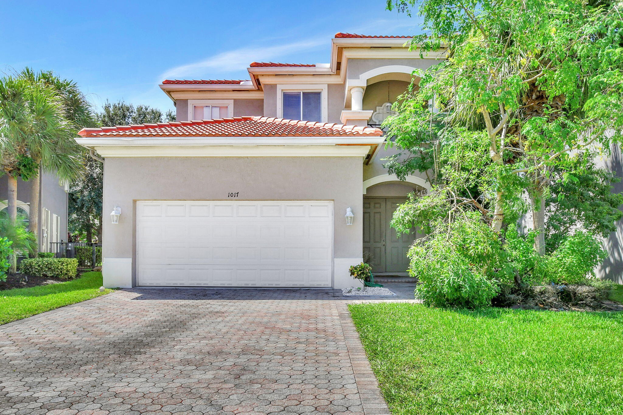 1017 Grove Park Circle, Boynton Beach, Palm Beach County, Florida - 4 Bedrooms  
2.5 Bathrooms - 