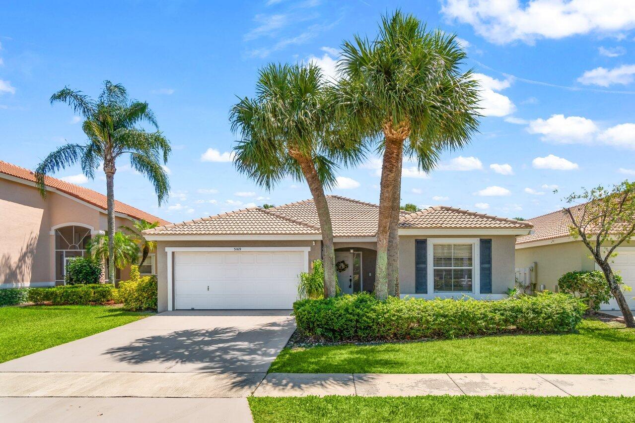 5169 Prairie Dunes Village Circle, Lake Worth, Palm Beach County, Florida - 3 Bedrooms  
2 Bathrooms - 