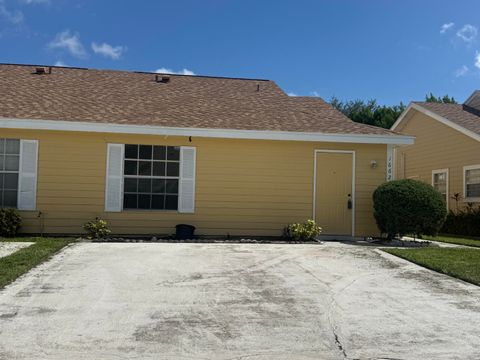 Photo of 1662 Royal Forest Court, West Palm Beach, FL 33406 (MLS # RX-11128205)