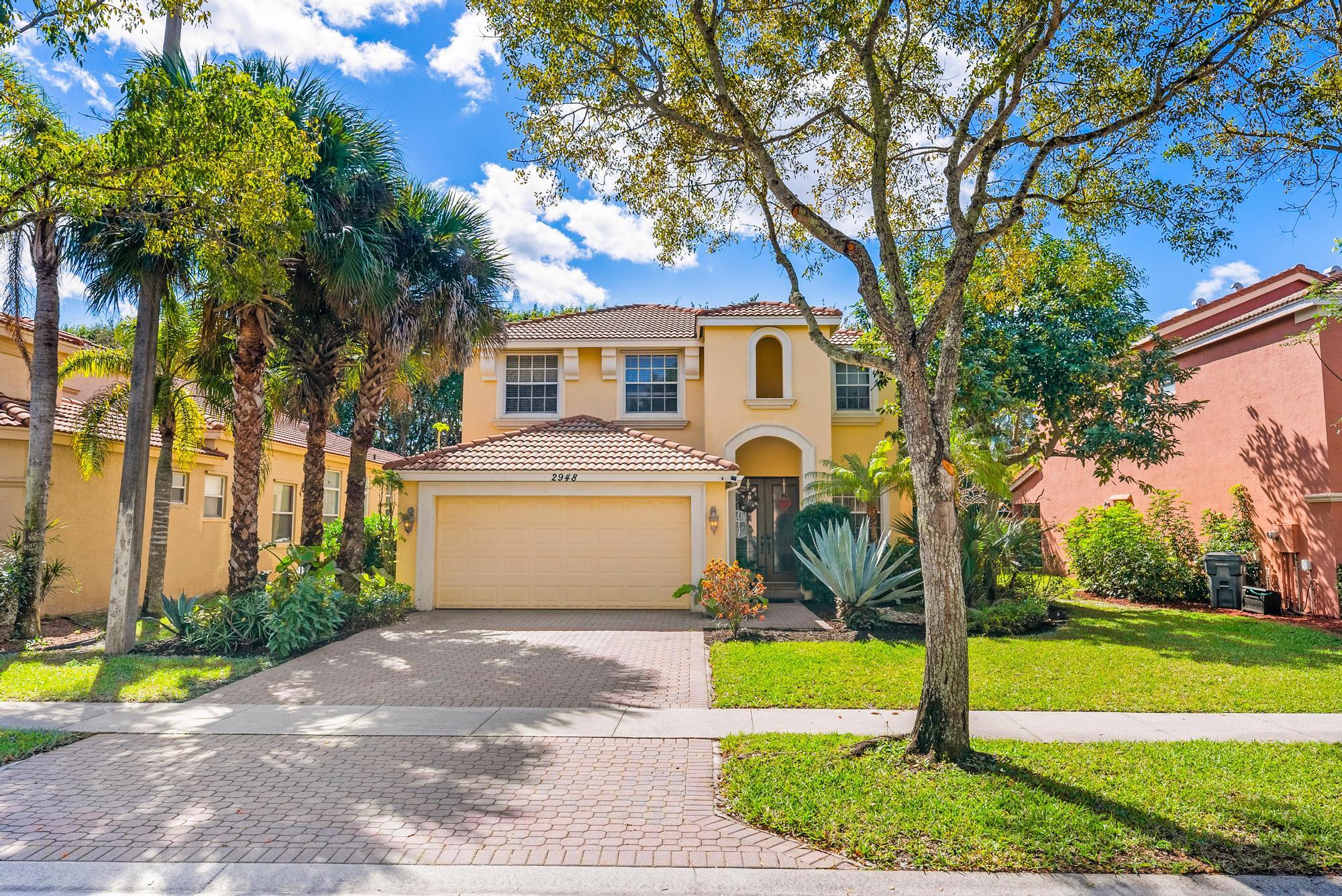 2948 Shaughnessy Drive, Wellington, Palm Beach County, Florida - 4 Bedrooms  
2.5 Bathrooms - 