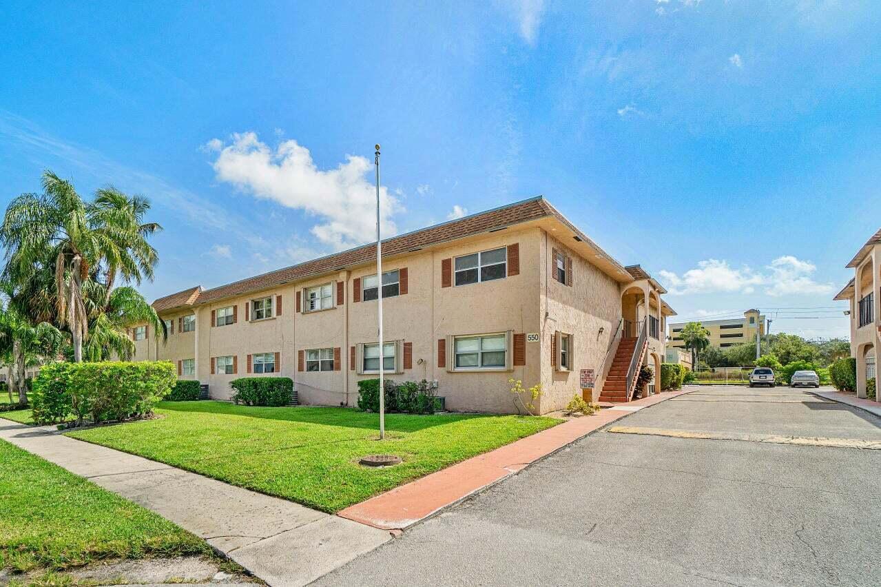 Property for Sale at 500 Sw 2nd Avenue 120, Boca Raton, Palm Beach County, Florida - Bedrooms: 2 
Bathrooms: 1  - $225,000
