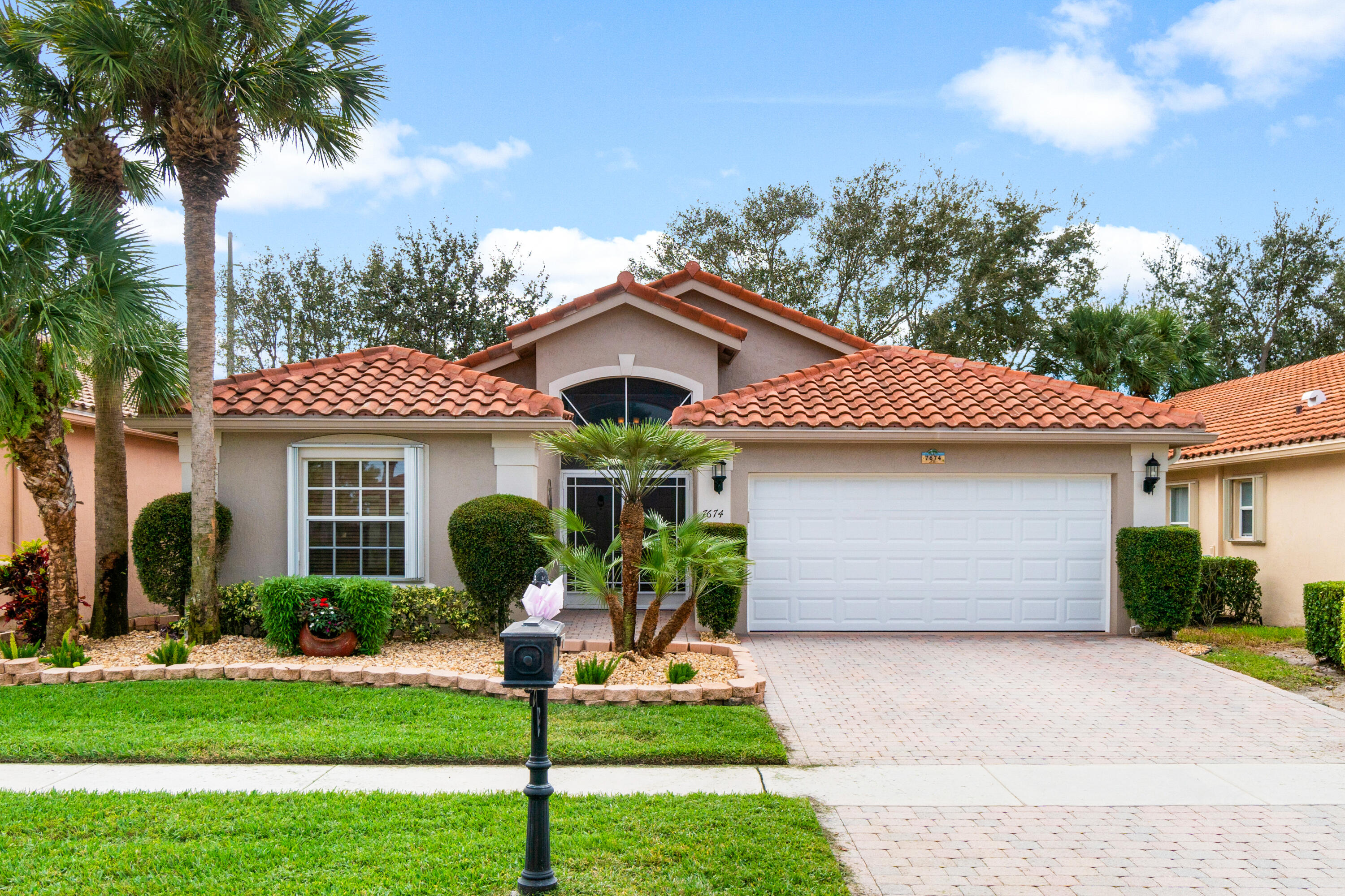 7674 Caprio Drive, Boynton Beach, Palm Beach County, Florida - 3 Bedrooms  
2 Bathrooms - 