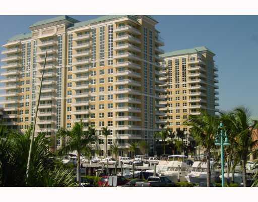 Property for Sale at 700 E Boynton Beach Boulevard 1008, Boynton Beach, Palm Beach County, Florida - Bedrooms: 3 
Bathrooms: 2  - $799,000