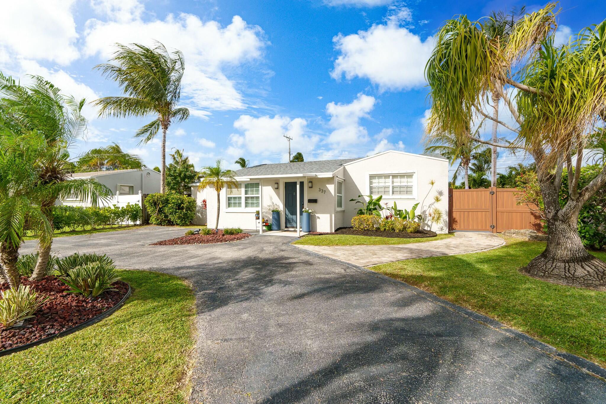 337 Forest Hill Boulevard, West Palm Beach, Palm Beach County, Florida - 4 Bedrooms  
2 Bathrooms - 