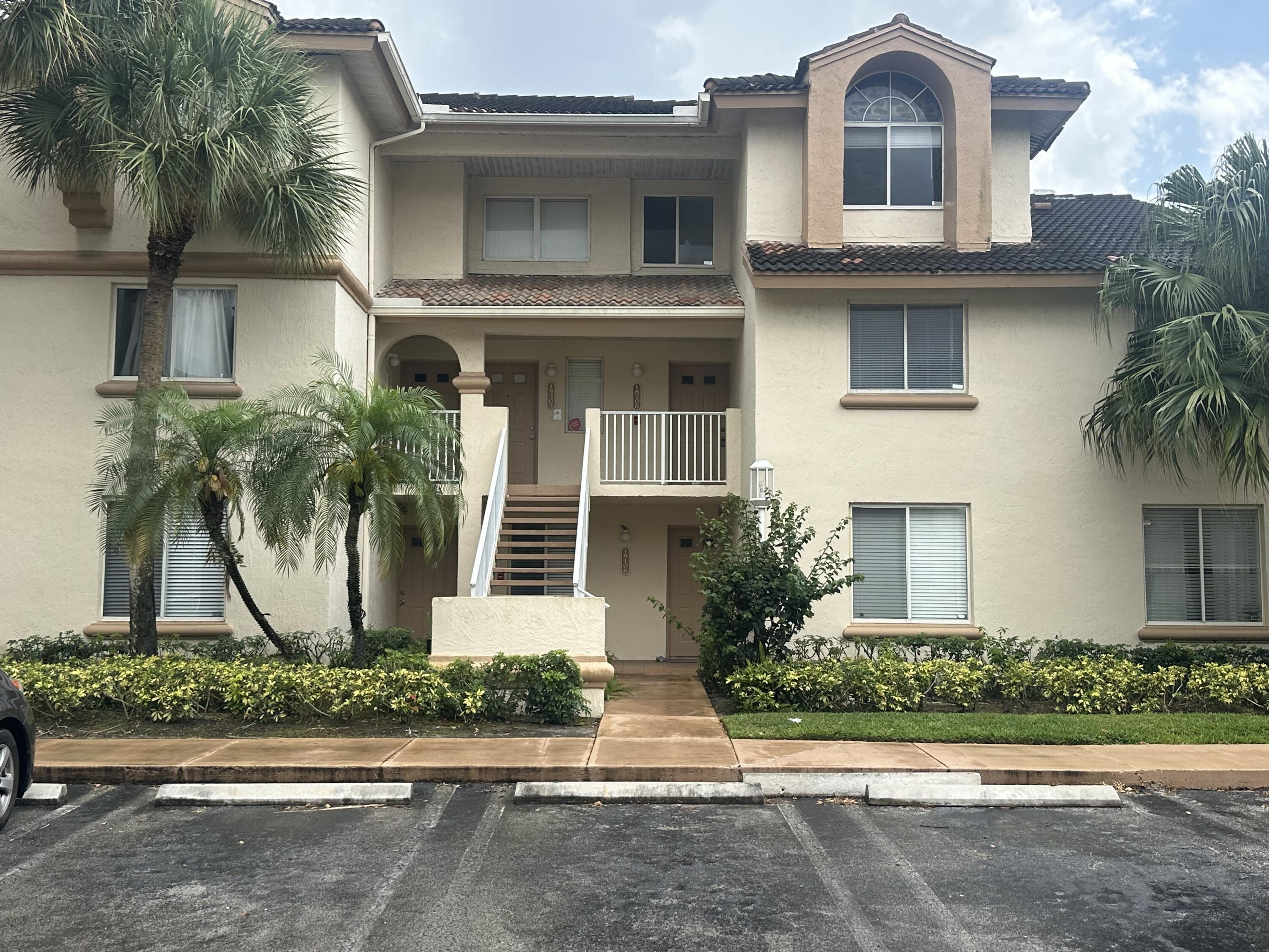 Property for Sale at 18305 Glenmoor Drive, West Palm Beach, Palm Beach County, Florida - Bedrooms: 1 
Bathrooms: 1  - $198,000