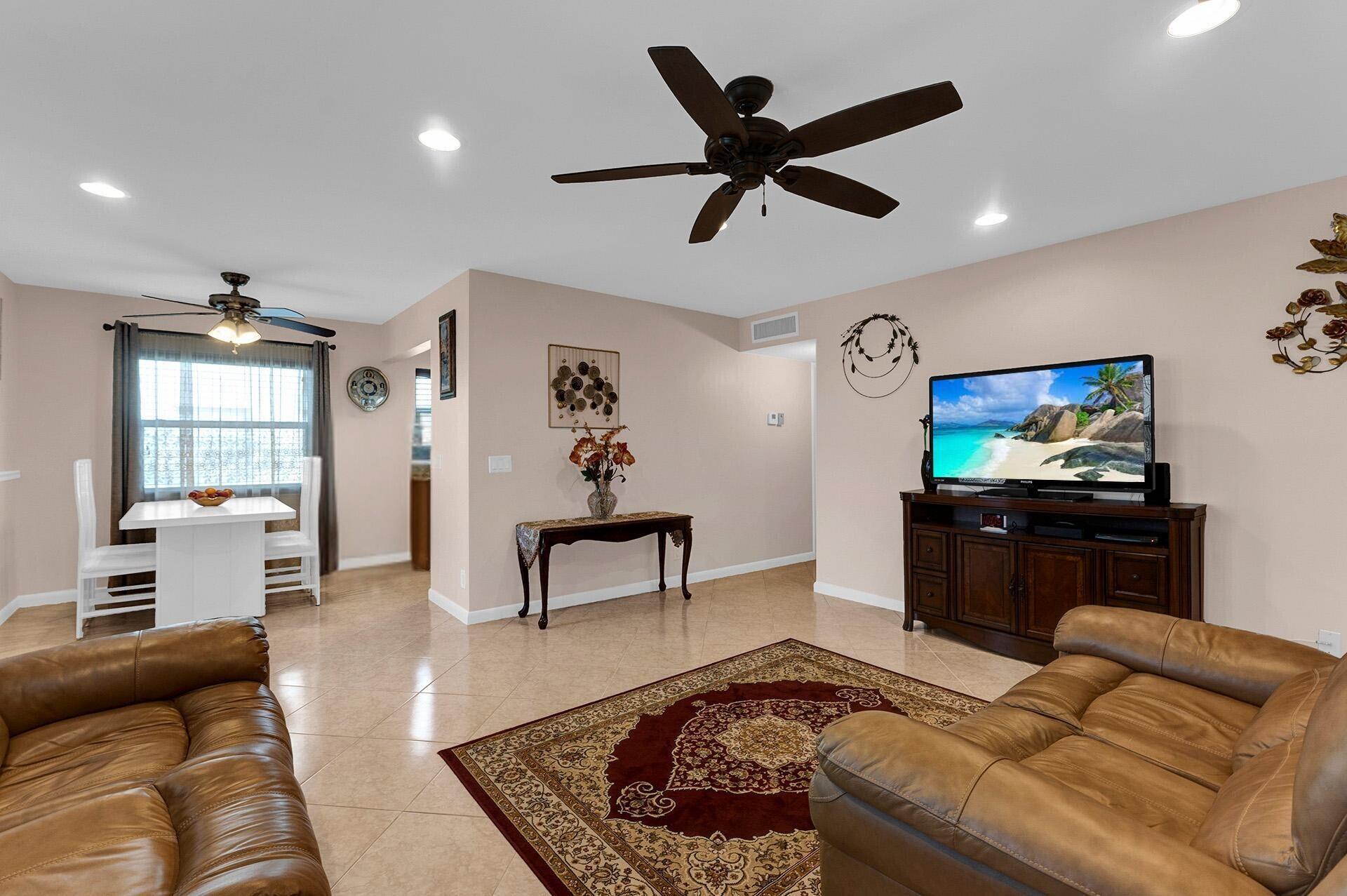 379 Burgundy H, Delray Beach, Palm Beach County, Florida - 2 Bedrooms  
2 Bathrooms - 