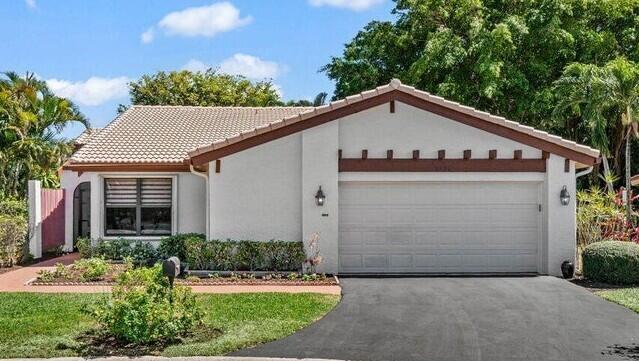 Property for Sale at 5791 Lakeview Mews Place, Boynton Beach, Palm Beach County, Florida - Bedrooms: 2 
Bathrooms: 2  - $399,750