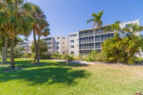 Tiny photo for 300 E Royal Palm Road #42b, Boca Raton, FL 33432 (MLS # RX-11097712)