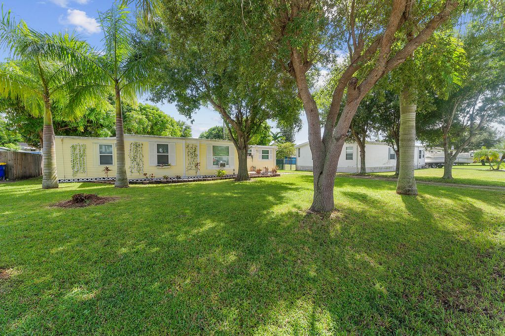 Photo of 2886 SE La Palma Terrace, Stuart, FL 34997 (MLS # RX-11126445)