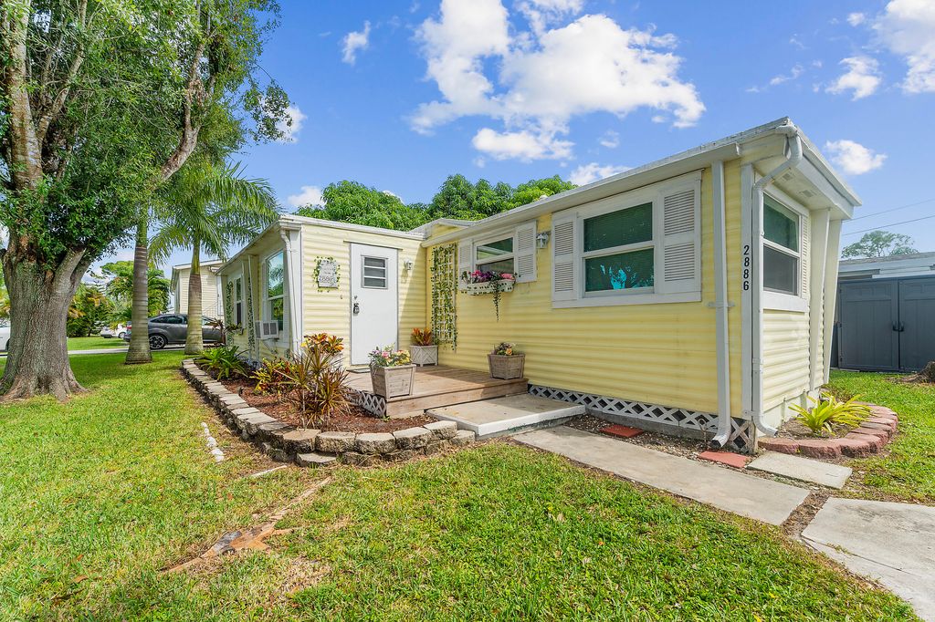 Photo of 2886 SE La Palma Terrace, Stuart, FL 34997 (MLS # RX-11126445)