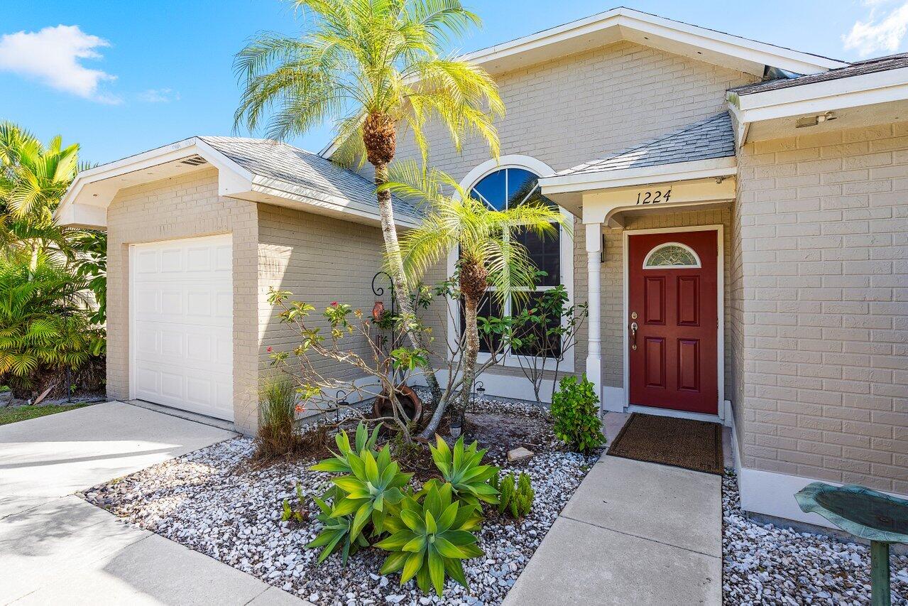 Property for Sale at 1224 Grandview Circle, Royal Palm Beach, Palm Beach County, Florida - Bedrooms: 3 
Bathrooms: 2  - $499,999