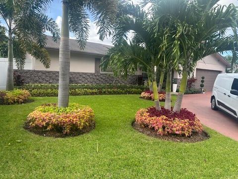 Photo of 3030 Lake Ida Road, Delray Beach, FL 33445 (MLS # RX-11125683)