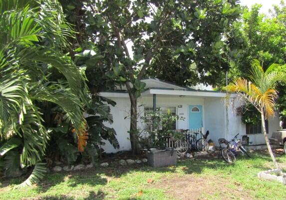 2658 Lorraine Court, North Palm Beach, Miami-Dade County, Florida - 2 Bedrooms  
2 Bathrooms - 