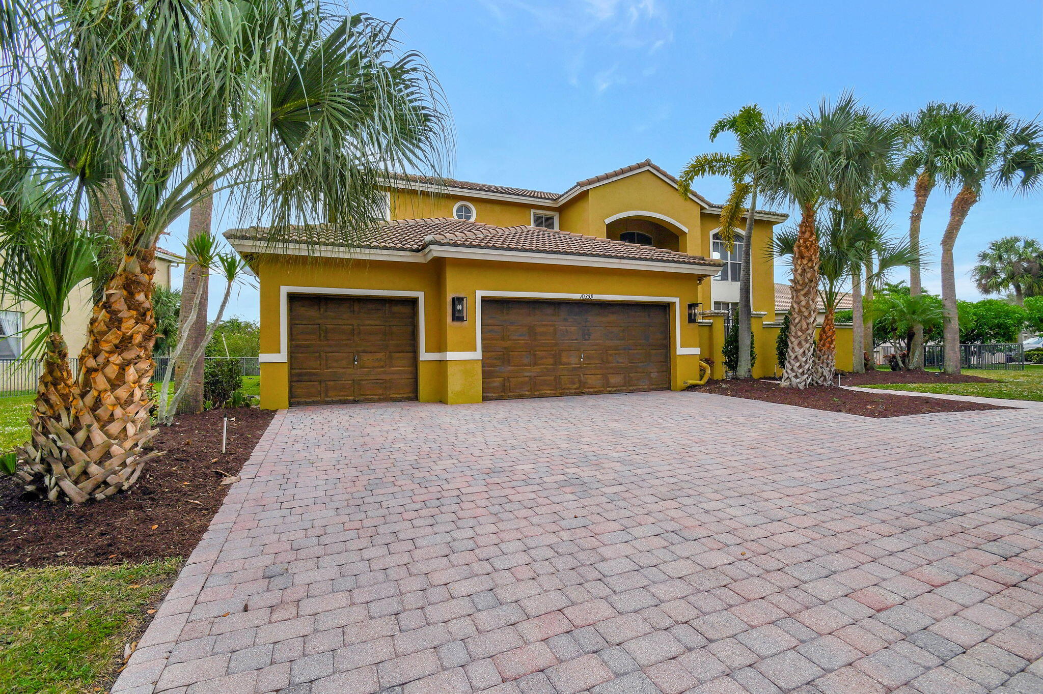 Photo 1 of 10359 Cypress Lakes Preserve Drive, Lake Worth, Florida, $859,999, Web #: 11041327