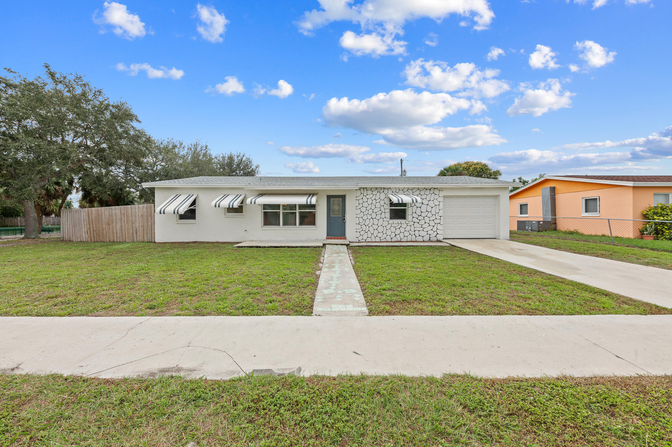 1400 13th Street, West Palm Beach, Palm Beach County, Florida - 4 Bedrooms  
2 Bathrooms - 