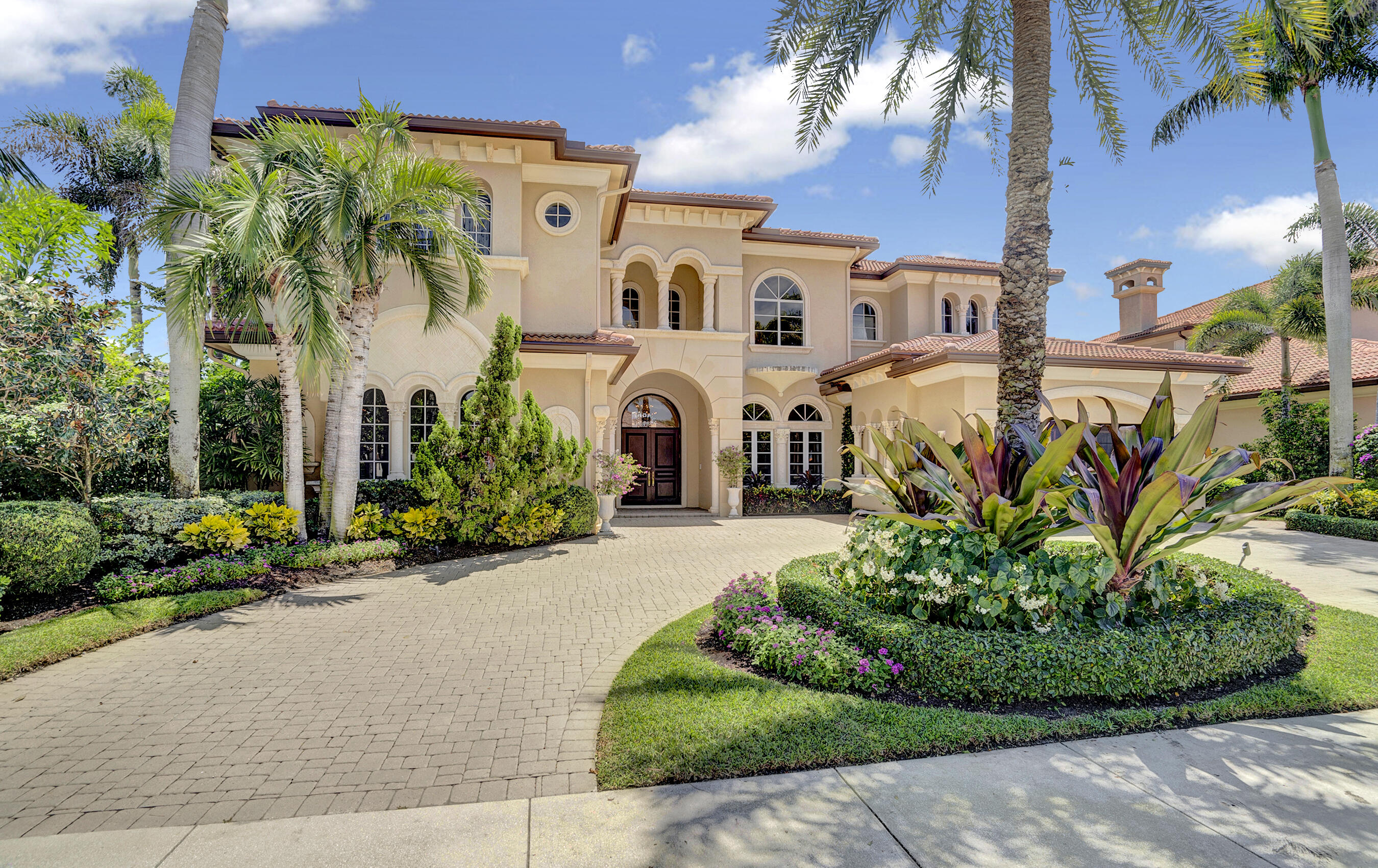 Photo 1 of 784 Harbour Isles Place, North Palm Beach, Florida, $6,495,000, Web #: 10979429