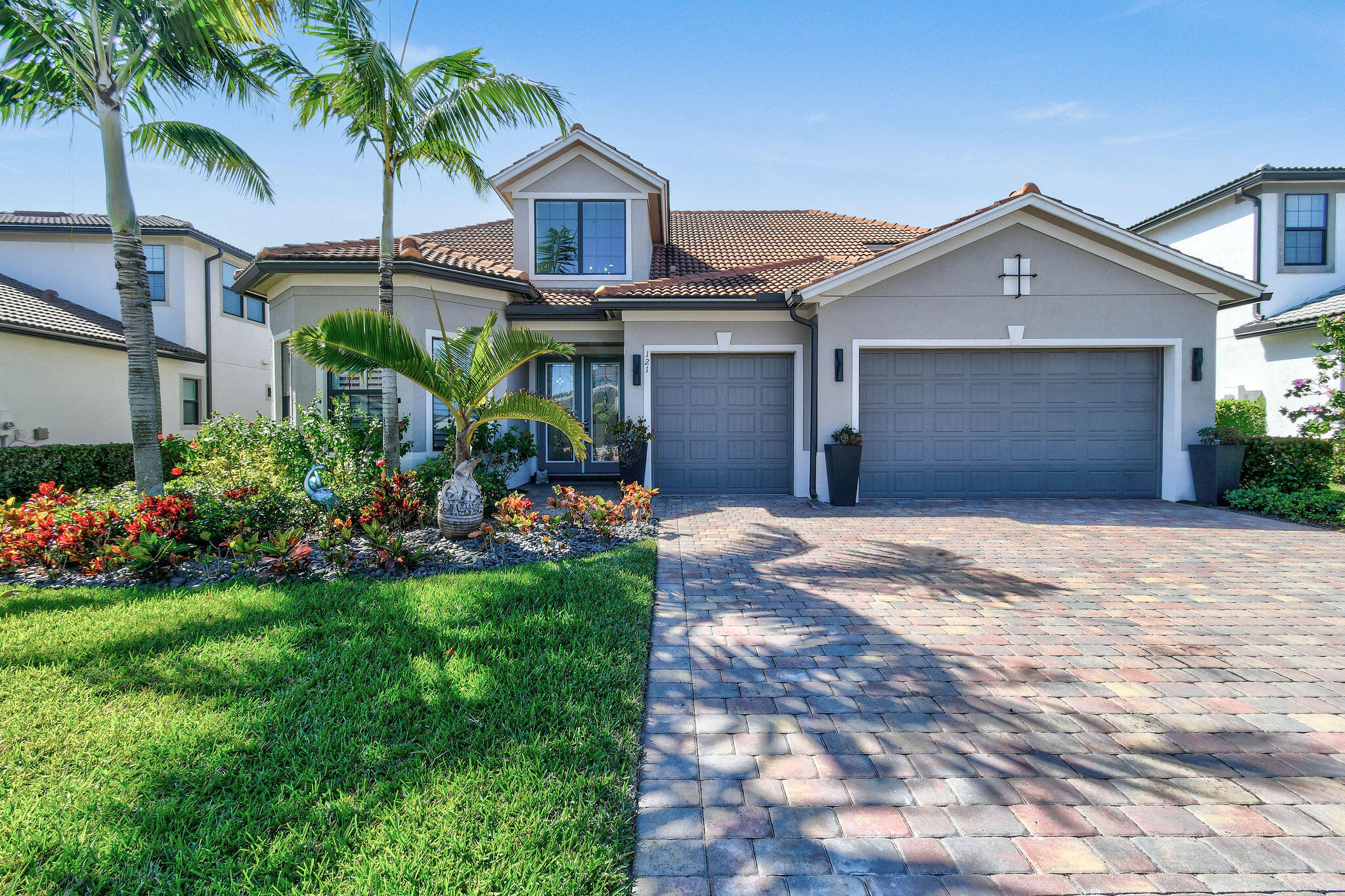 Property for Sale at 121 Blanca Isles Lane, Jupiter, Palm Beach County, Florida - Bedrooms: 4 
Bathrooms: 4.5  - $2,200,000