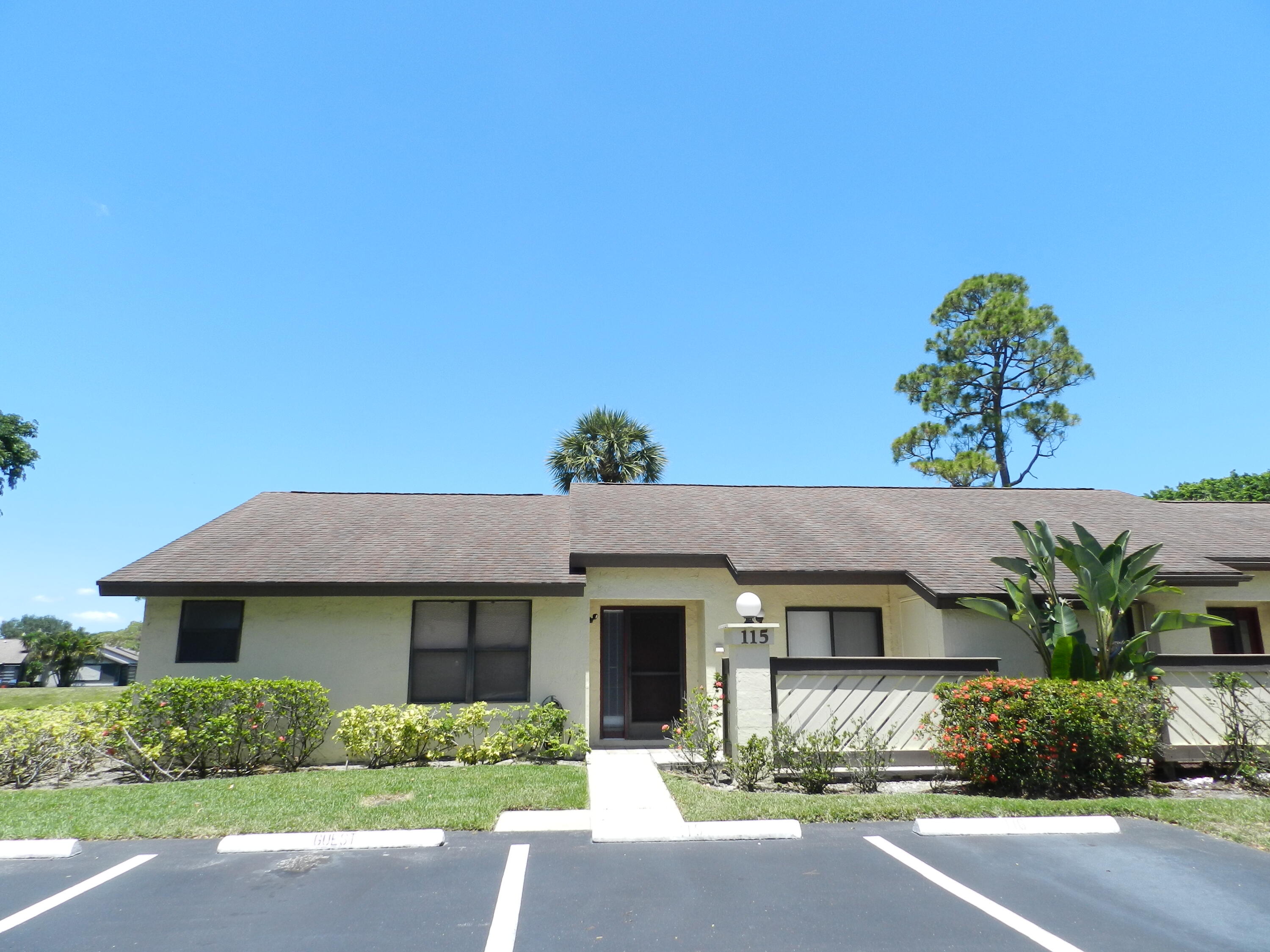 115 Roselle Court, Royal Palm Beach, Palm Beach County, Florida - 3 Bedrooms  
2 Bathrooms - 