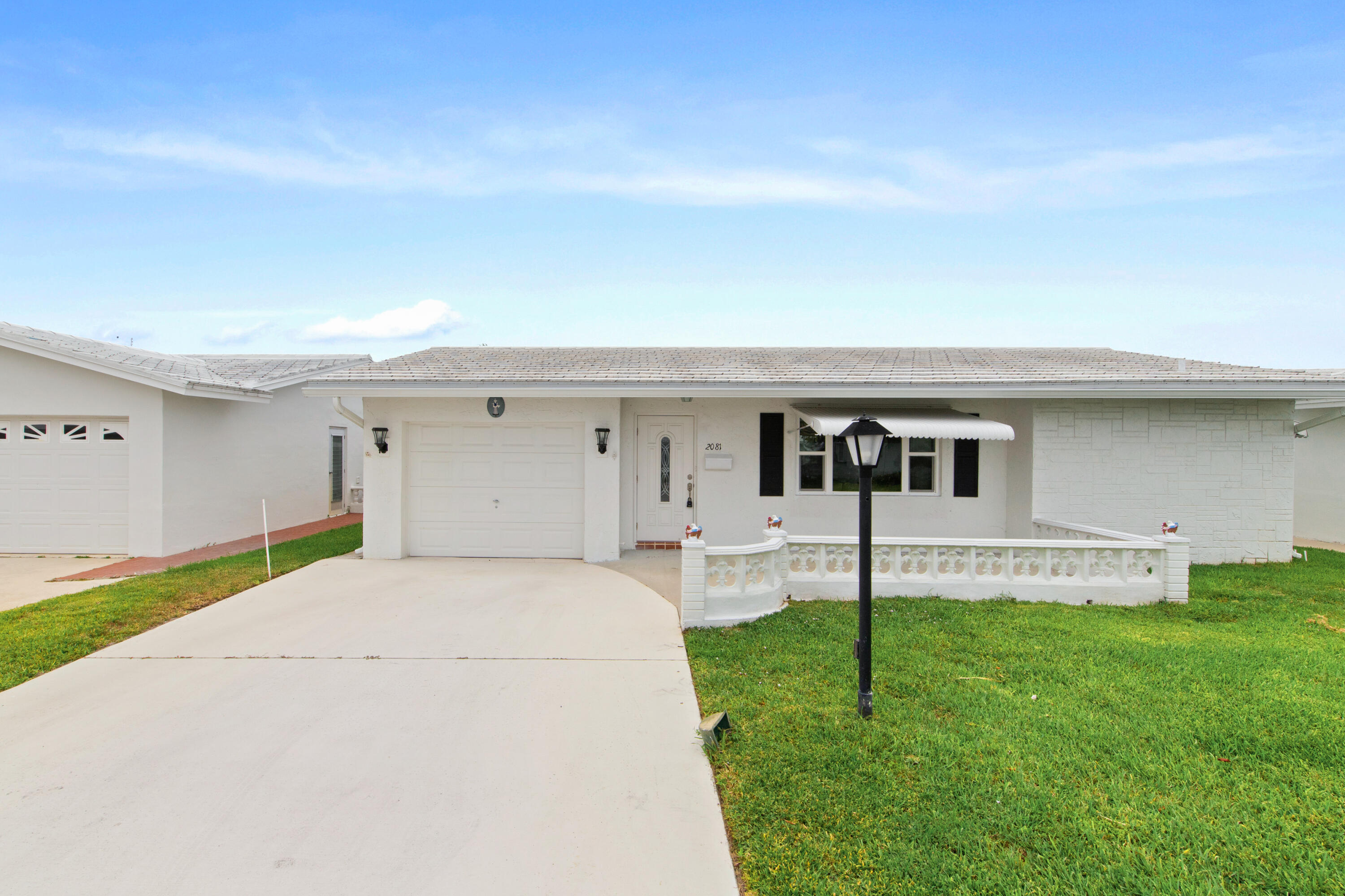 2081 Sw 12th Avenue, Boynton Beach, Palm Beach County, Florida - 2 Bedrooms  
2 Bathrooms - 