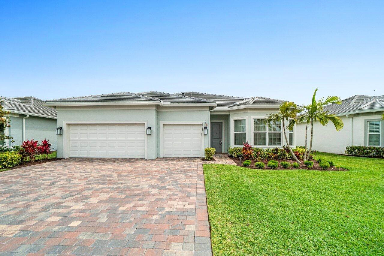 Property for Sale at 9578 Mosler Trail, Lake Worth, Palm Beach County, Florida - Bedrooms: 4 
Bathrooms: 4  - $1,179,999