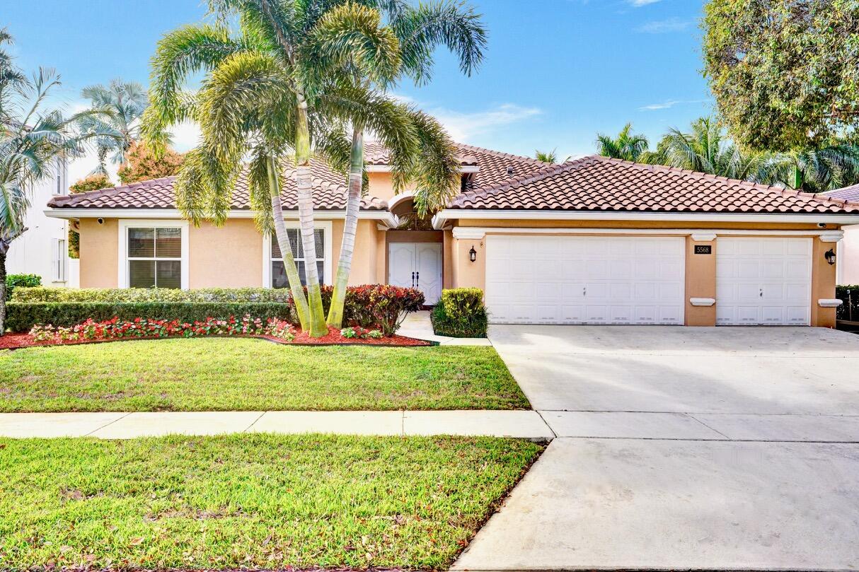 Property for Sale at 5568 Lake Shore Village Circle, Lake Worth, Palm Beach County, Florida - Bedrooms: 4 
Bathrooms: 2.5  - $785,000