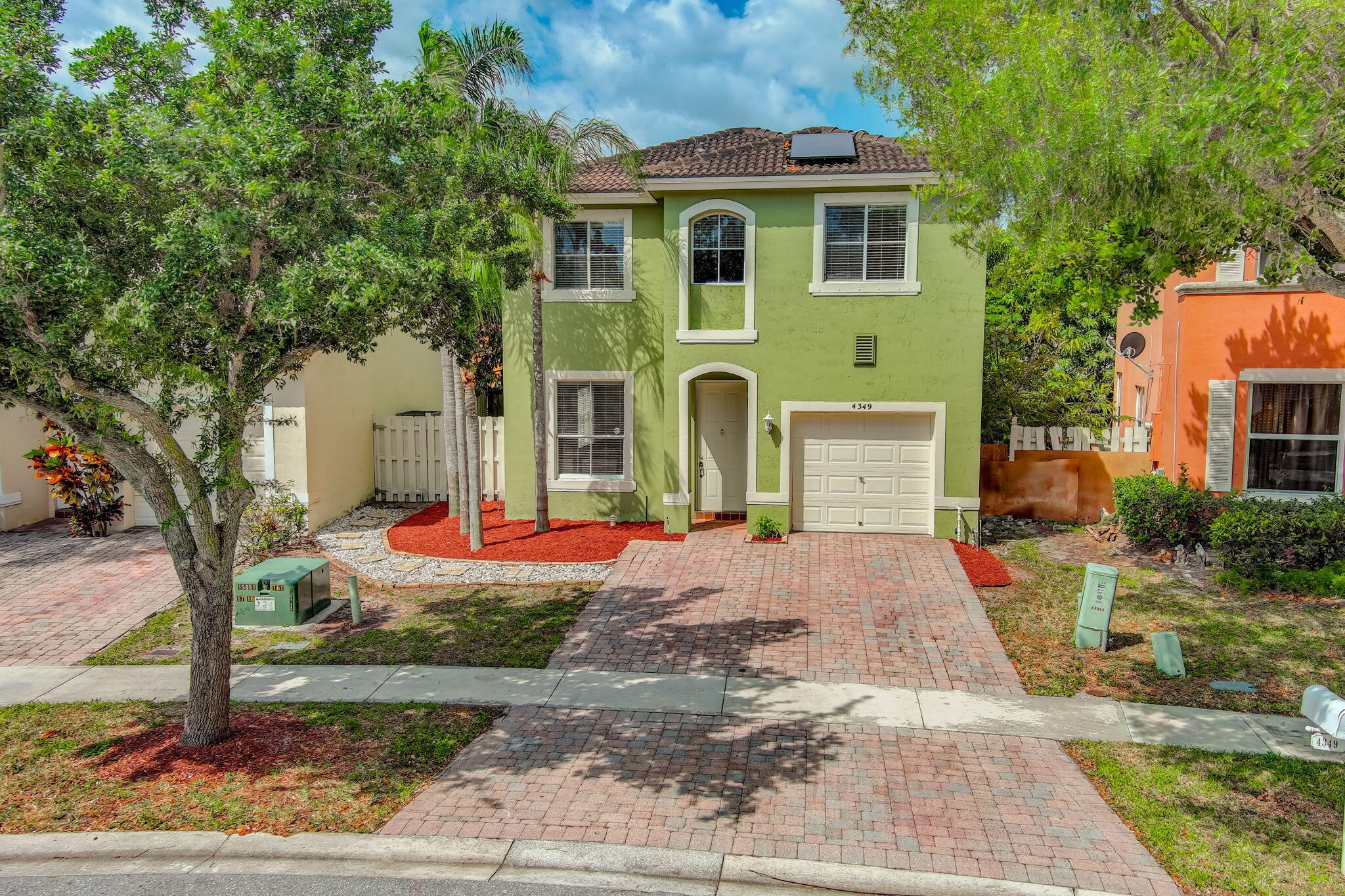 Property for Sale at 4349 Lake Tahoe Circle, West Palm Beach, Palm Beach County, Florida - Bedrooms: 4 
Bathrooms: 2.5  - $473,500