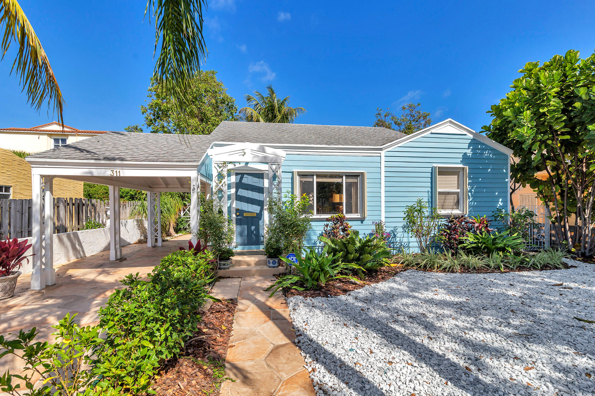 311 Kenilworth Boulevard, West Palm Beach, Palm Beach County, Florida - 3 Bedrooms  
1 Bathrooms - 