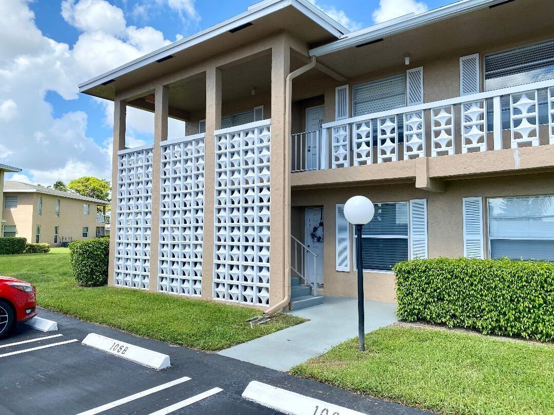 2411 Papaya Drive 101, Delray Beach, Palm Beach County, Florida - 2 Bedrooms  
2 Bathrooms - 