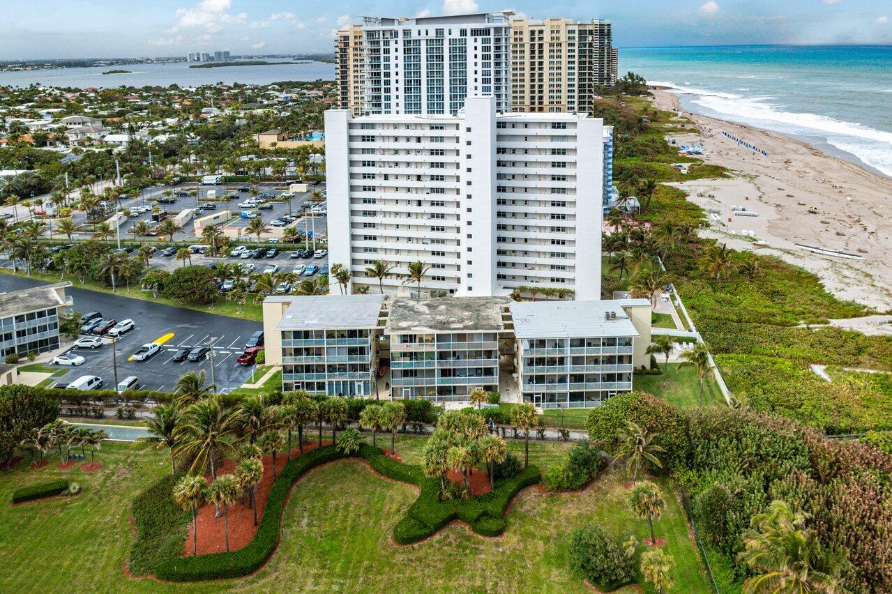 Property for Sale at 3600 N Ocean Drive 124, Singer Island, Palm Beach County, Florida - Bedrooms: 2 
Bathrooms: 1  - $275,000