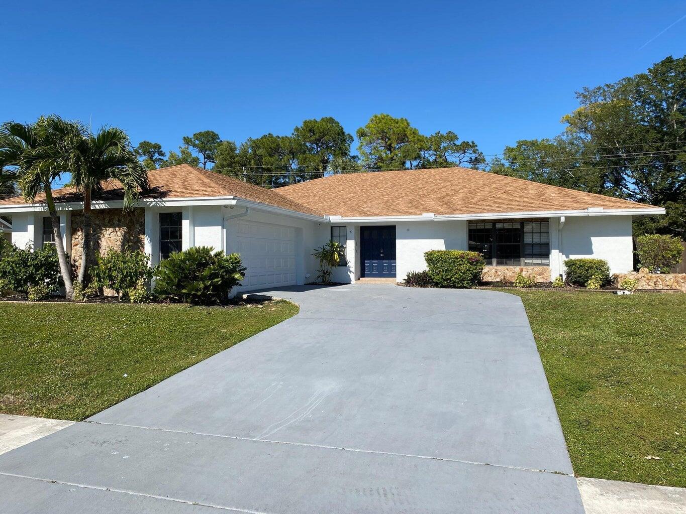 12073 Old Country Road, Wellington, Palm Beach County, Florida - 4 Bedrooms  
3 Bathrooms - 