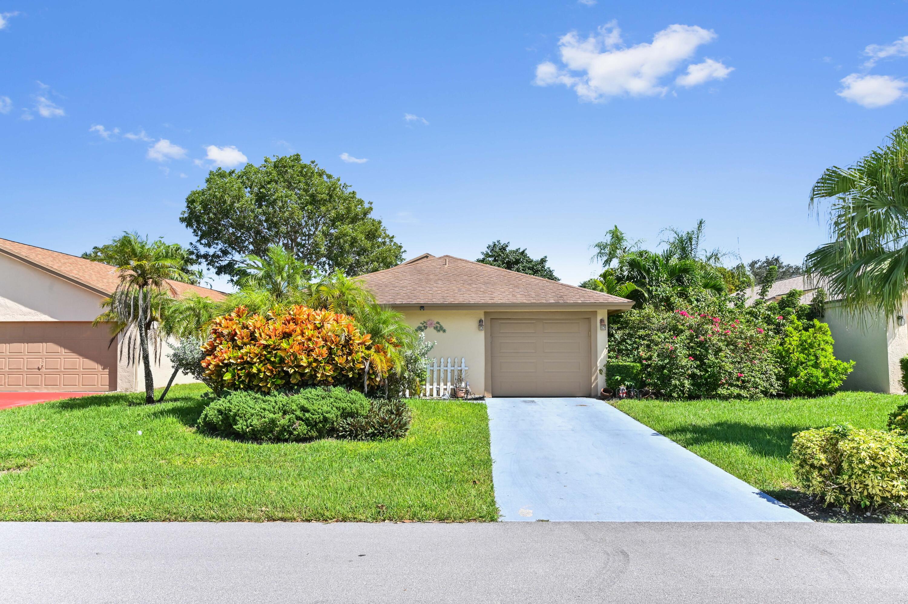 1425 Nw 27th Avenue, Delray Beach, Palm Beach County, Florida - 2 Bedrooms  
2 Bathrooms - 