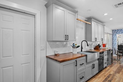 Tiny photo for 4010 NE 18th Avenue, Oakland Park, FL 33334 (MLS # RX-11126158)