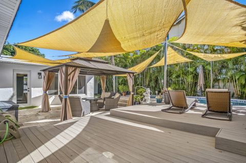 Tiny photo for 4010 NE 18th Avenue, Oakland Park, FL 33334 (MLS # RX-11126158)