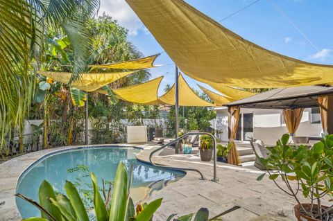 Tiny photo for 4010 NE 18th Avenue, Oakland Park, FL 33334 (MLS # RX-11126158)