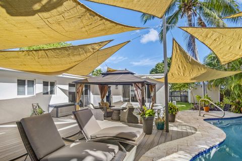 Tiny photo for 4010 NE 18th Avenue, Oakland Park, FL 33334 (MLS # RX-11126158)