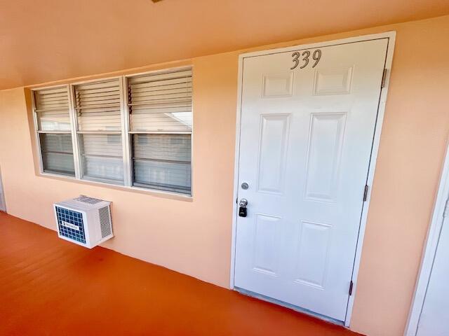 Property for Sale at 339 Sheffield, West Palm Beach, Palm Beach County, Florida - Bedrooms: 1 
Bathrooms: 1  - $99,900