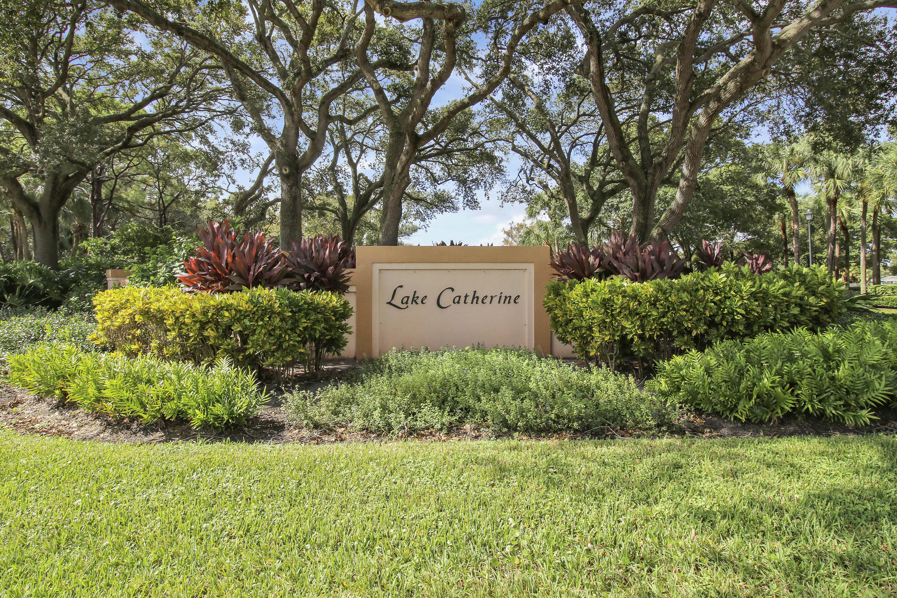 102 Sun Terrace Court, Palm Beach Gardens, Palm Beach County, Florida - 2 Bedrooms  
2 Bathrooms - 