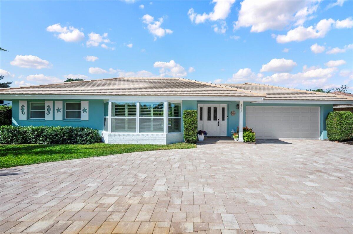 Property for Sale at 4360 Hickory Drive, Palm Beach Gardens, Palm Beach County, Florida - Bedrooms: 4 
Bathrooms: 2  - $999,500