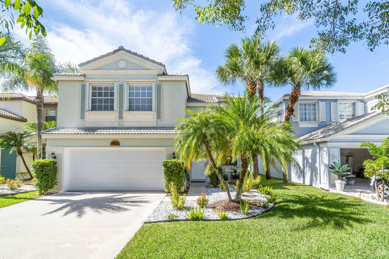 9861 Woodworth Court, Wellington, Palm Beach County, Florida - 4 Bedrooms  
2.5 Bathrooms - 