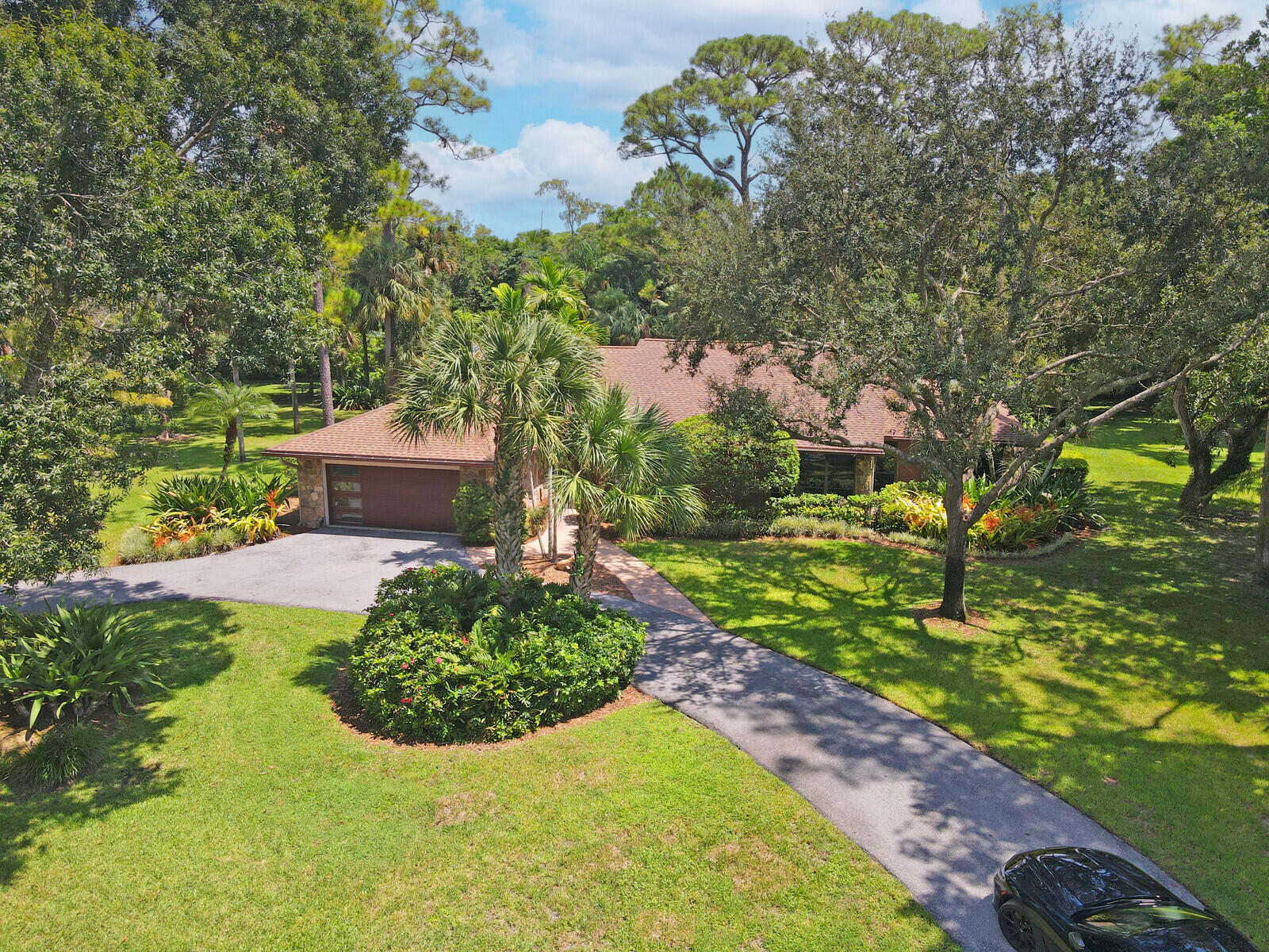 Property for Sale at 12488 Pineacre Lane, Wellington, Palm Beach County, Florida - Bedrooms: 3 
Bathrooms: 2.5  - $1,039,900