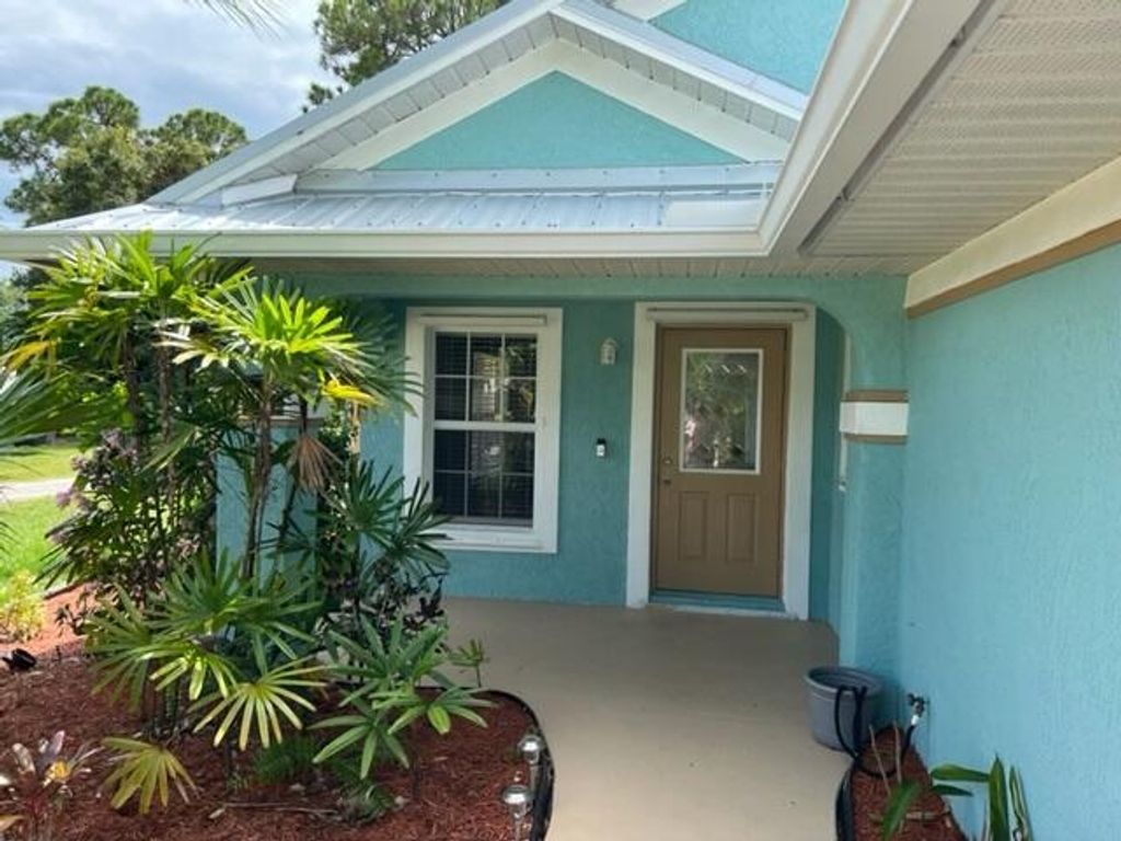 Photo of 970 SW 31st Street, Palm City, FL 34990 (MLS # RX-10893917)